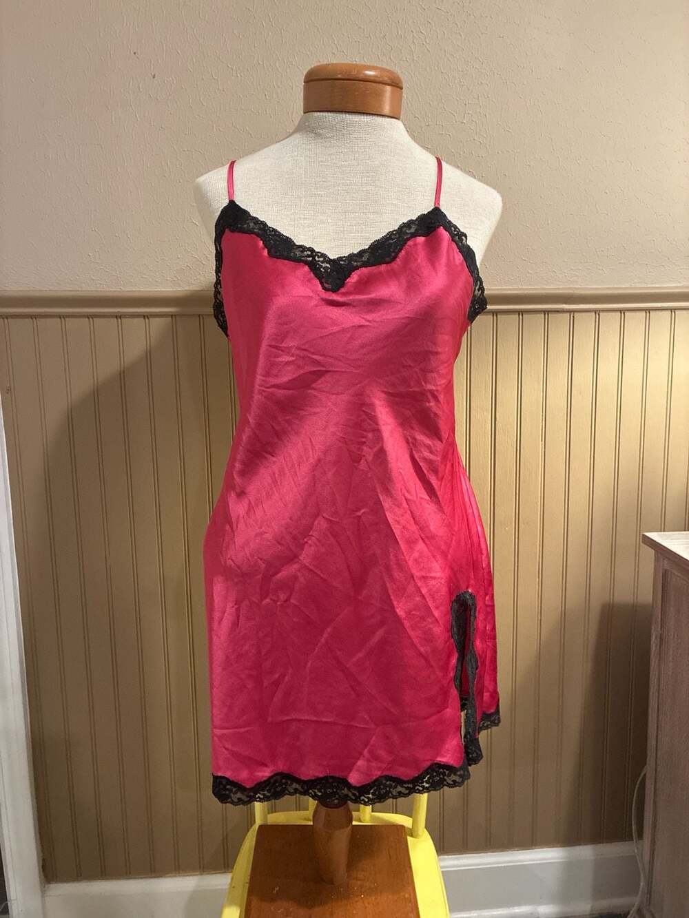 Victoria's Secret Pink Satin Lace Trim Chemise Slip Dress Size M Y2K